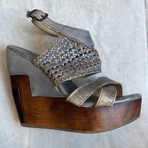 Bed Stu leather and wood platform sandals